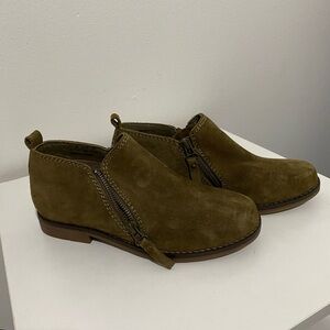 ⭐️ Hush puppies leather loafers booties